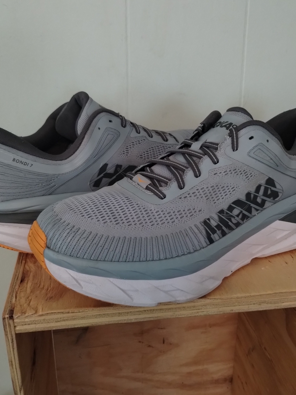 Hoka Bondi 7 Men's Grey Running Shoes Sneakers